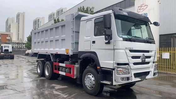 Desenho do pneu radial HOWO Th7 6X4 Dumper Box Dumo Truck/Tipper Truck com eixo traseiro Hc16