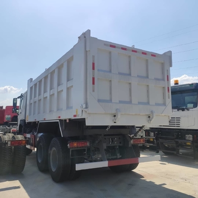 Utilizado HOWO 6X4 10 rodas camião de descarga com pneu radial design e serviço pós-venda