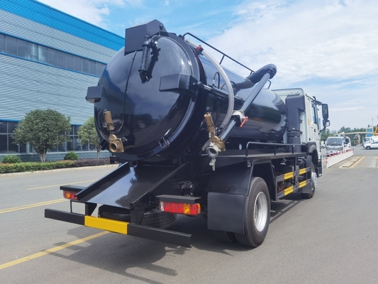 Dongfeng Sinotruck HOWO 4m3 6m3 10m3 Caminhão de sucção de águas residuais com modelo de motor Wd615
