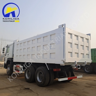 Um Sleeper com A / C Sinotruk HOWO 10 rodas 371HP camião de 21-30t capacidade de carga