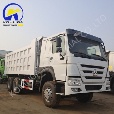 Um Sleeper com A / C Sinotruk HOWO 10 rodas 371HP camião de 21-30t capacidade de carga