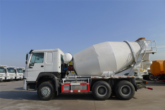 Sinotruck HOWO 6X4 8m3 9m3 10m3 Caminhão de mistura de cimento com eixo de tração de dupla redução