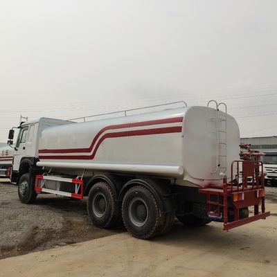 Transmissão manual Red Sino Sinotruck HOWO 20m3 5000 galões Sprinkler de água com 1