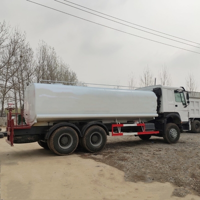 Zf8118 Direção Sinotruck HOWO 20000 litros Caminho Caminho Cisterna de água Caminhão Sprinkler