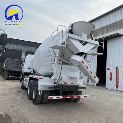 Caminhão Sinotruck pesado HOWO 6X4 Cimento a granel Silos Caminhão com potência máxima de 300-400 cv