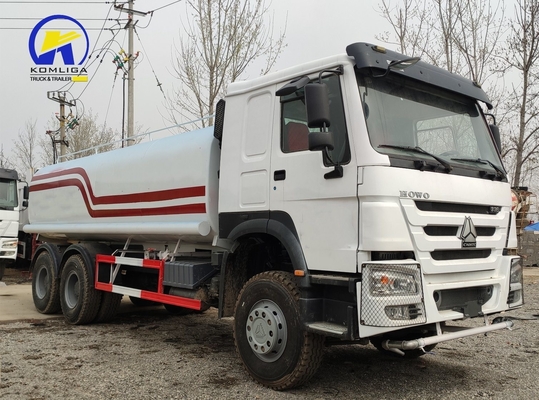 20 metros cúbicos Sinotruck HOWO 6X4 Caminhão-tanque de água de pulverização com motor Wd615.47