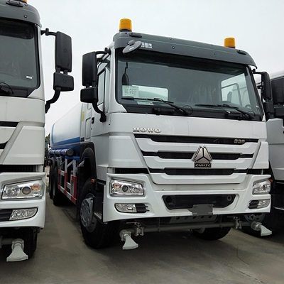 Sinotruk HOWO Câmara de camião de depósito de água com um cama e dois lugares Capacidade do motor&gt; 8L