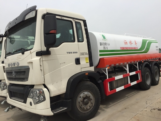 Sinotruk HOWO Câmara de camião de depósito de água com um cama e dois lugares Capacidade do motor&gt; 8L