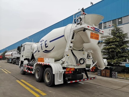 8 a 10 cbm HOWO Shacman Cement Mixer Truck Transmissão manual para África Necessidade