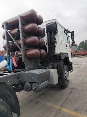 Capacidade 25-30 toneladas HOWO CNG Tractor Truck/Cargo Truck/ para transporte de alta capacidade