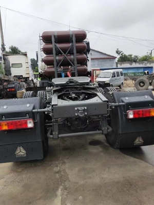 Capacidade 25-30 toneladas HOWO CNG Tractor Truck/Cargo Truck/ para transporte de alta capacidade