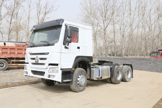Capacidade 25-30 toneladas HOWO CNG Tractor Truck/Cargo Truck/ para transporte de alta capacidade