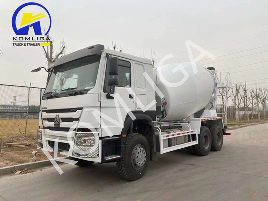 Customização Sinotruk 6X4 Heavy Duty Mobile Concrete Mixer Truck para Construção