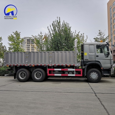 6X4 Drive Wheel Sinotruk HOWO Flatbed Fence Truck para o seu transporte de carga