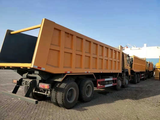351-450hp HOWO 8X4 Heavy Duty Dumper com 12 rodas e tanque de combustível de 300L