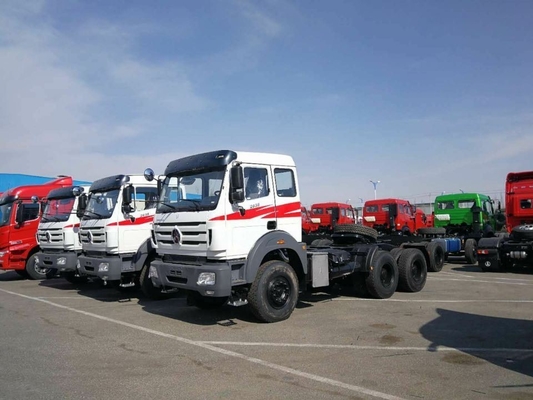 Cabeça de tractor Beiben 6X4 3 eixos com sistema de direção Zf8098 e caixa de velocidades rápida 12js200t