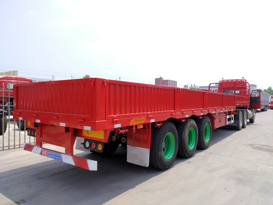 Trailers de 600 mm e 800 mm de três eixos, com peso aproximado de 6,7 toneladas de aço