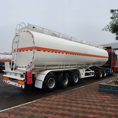 Reboque manual de carga leve HOWO 45cbm para transporte seguro de combustível