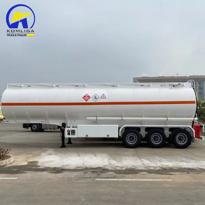 Tanque de óleo de combustível de 40000L Tri-axles Semi-reboque com válvula de adaptador API de descarga de 4 &quot;