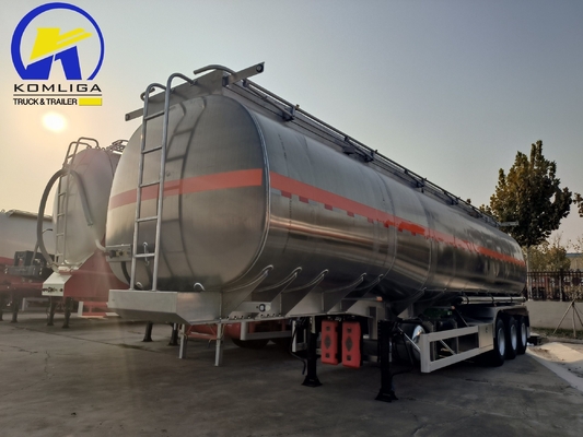 3 eixos Sinotruk 45000 litros Feul Tank Semi-trailer para eficiência leve e desempenho