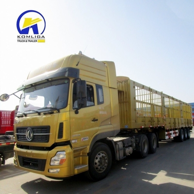 13000x2500x3900mm Tri-Axle Trailer de carga fechado com parede lateral e certificação GCC