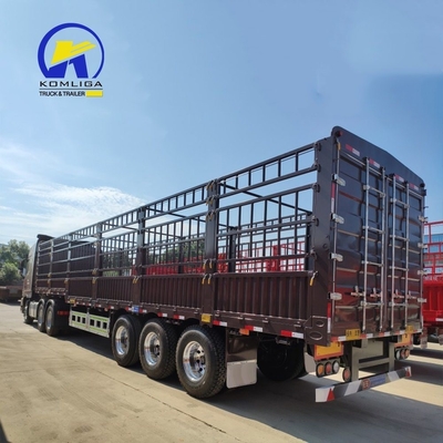 13000x2500x3900mm Tri-Axle Trailer de carga fechado com parede lateral e certificação GCC