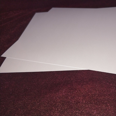 Folha de plástico PVC para animais de estimação para materiais de fabricação de cartões inteligentes impressos a laser