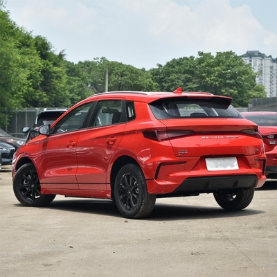 SUV energético Auto Byd Song Plus SUV com 165/65 R14 Tamanho do pneu e 30kw Potência total do motor